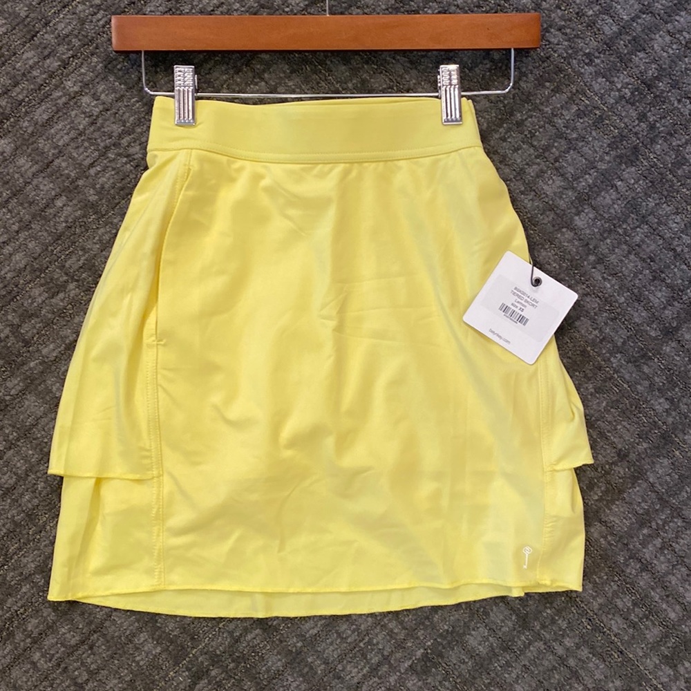 Women’s golf skort